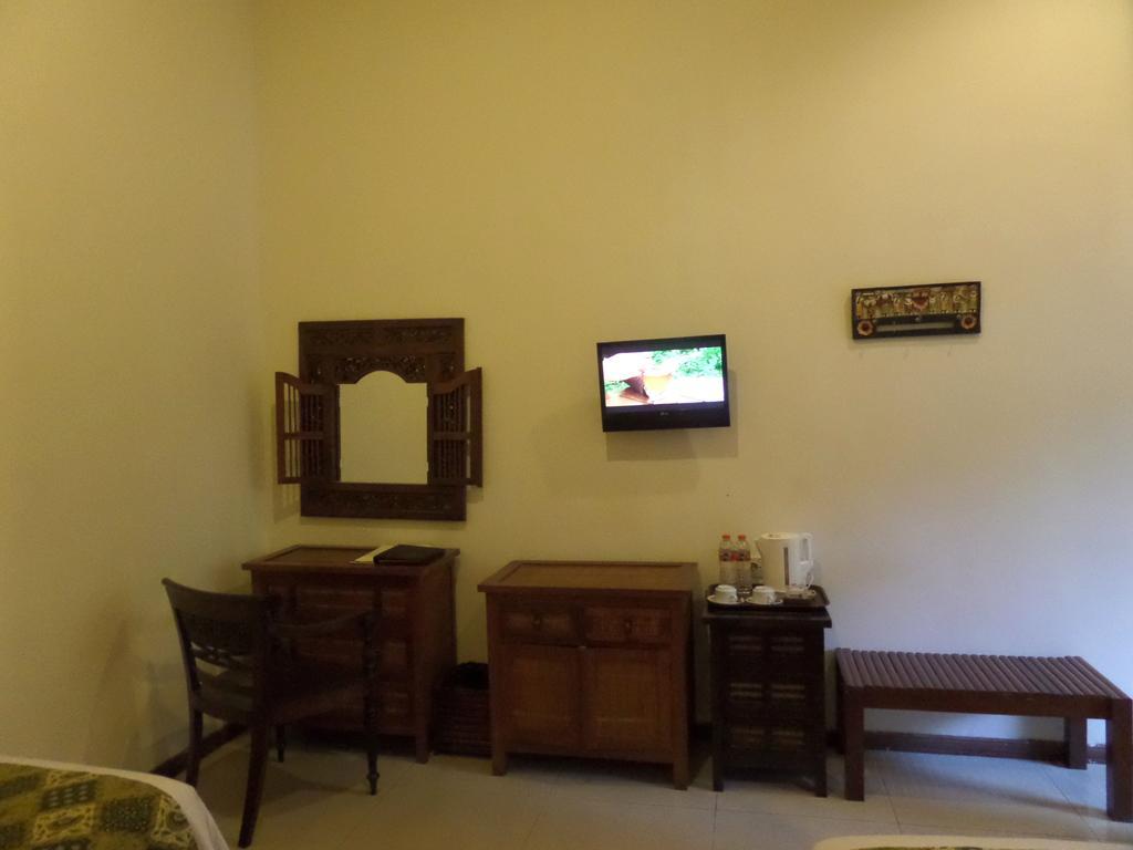 Bukit Daun Hotel And Resort Kediri  Εξωτερικό φωτογραφία