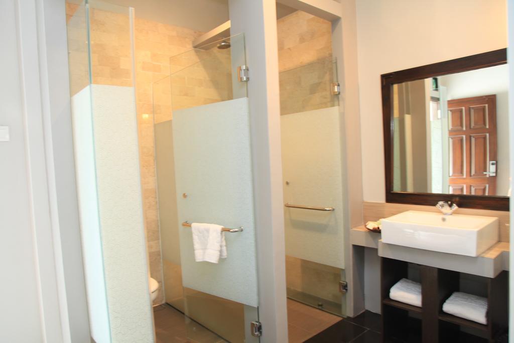 Bukit Daun Hotel And Resort Kediri  Εξωτερικό φωτογραφία