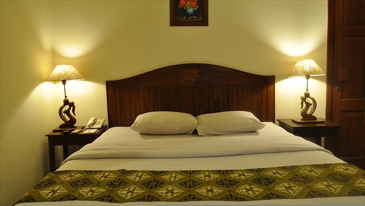 Bukit Daun Hotel And Resort Kediri  Εξωτερικό φωτογραφία