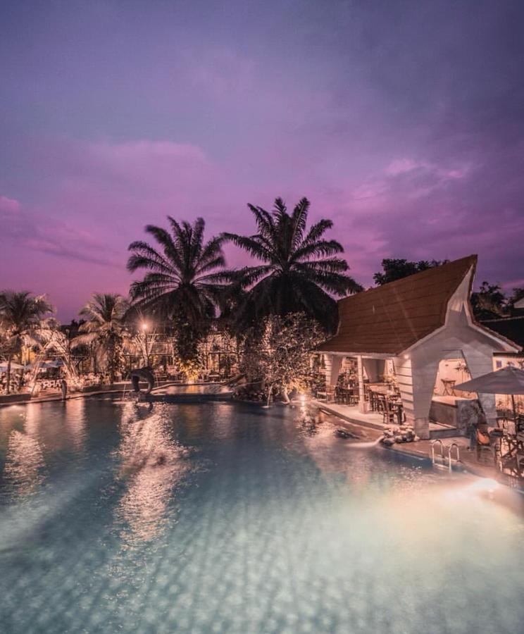 Bukit Daun Hotel And Resort Kediri  Εξωτερικό φωτογραφία