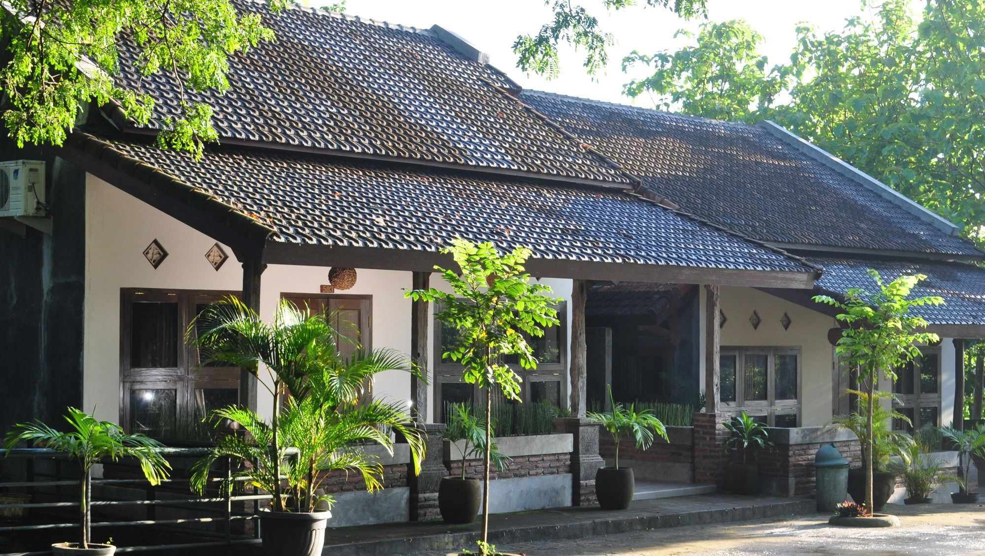Bukit Daun Hotel And Resort Kediri  Εξωτερικό φωτογραφία