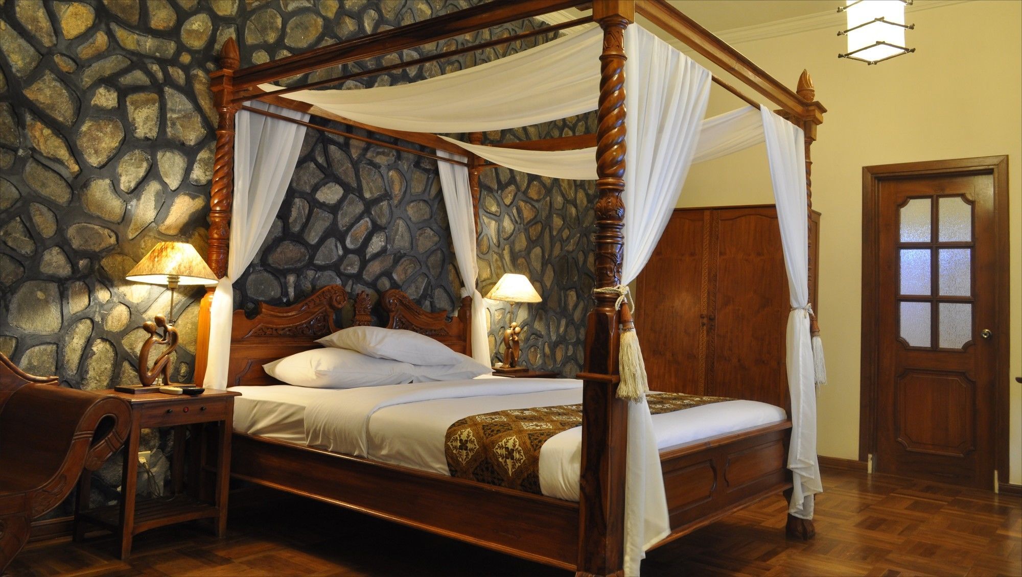Bukit Daun Hotel And Resort Kediri  Εξωτερικό φωτογραφία